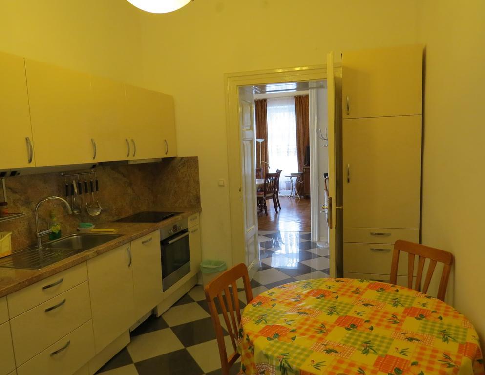 Apartment Kamelija Opatija Kamer foto